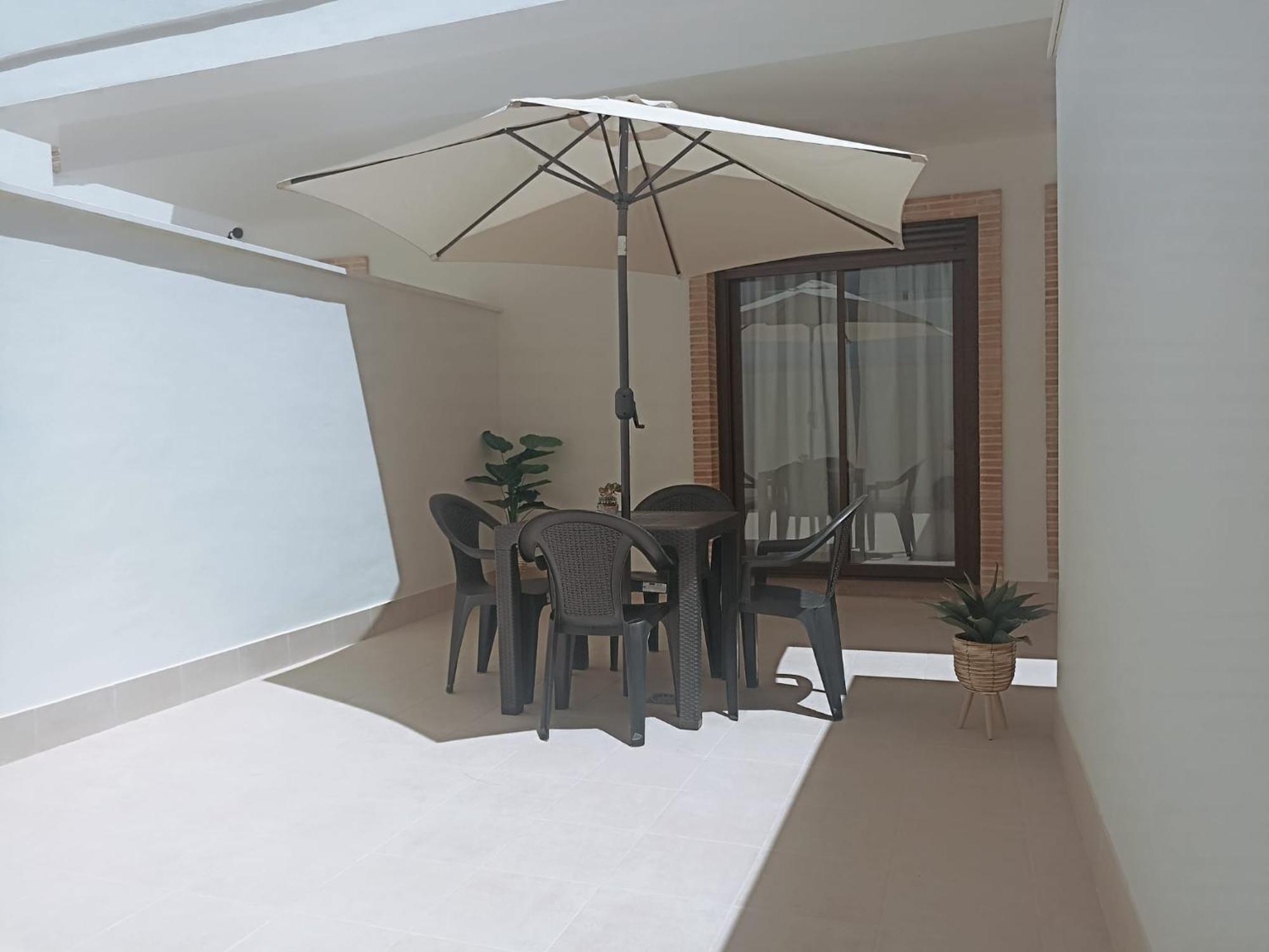 Apartamento Nuevo Centrico Con Aparcamiento Privado Incluido 阿尔卡拉德瓜代拉 外观 照片