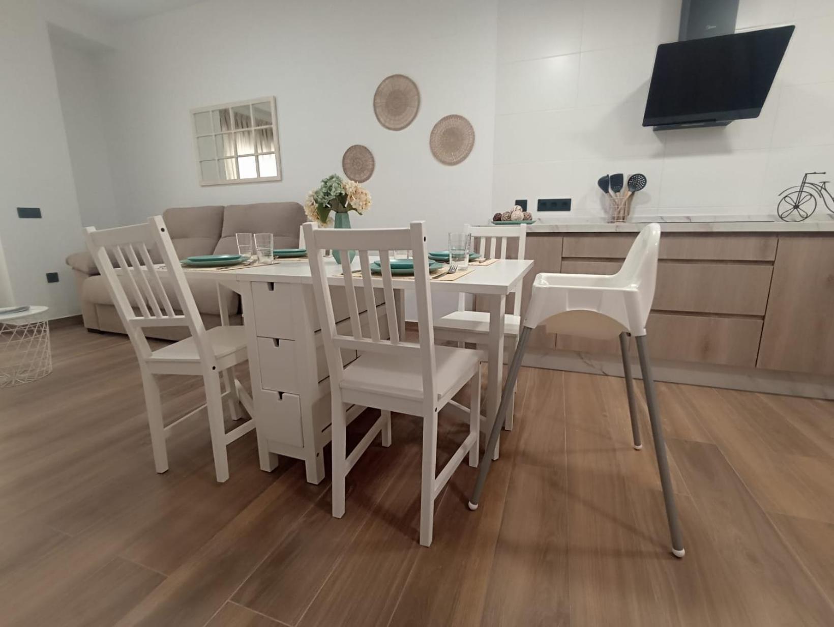 Apartamento Nuevo Centrico Con Aparcamiento Privado Incluido 阿尔卡拉德瓜代拉 外观 照片